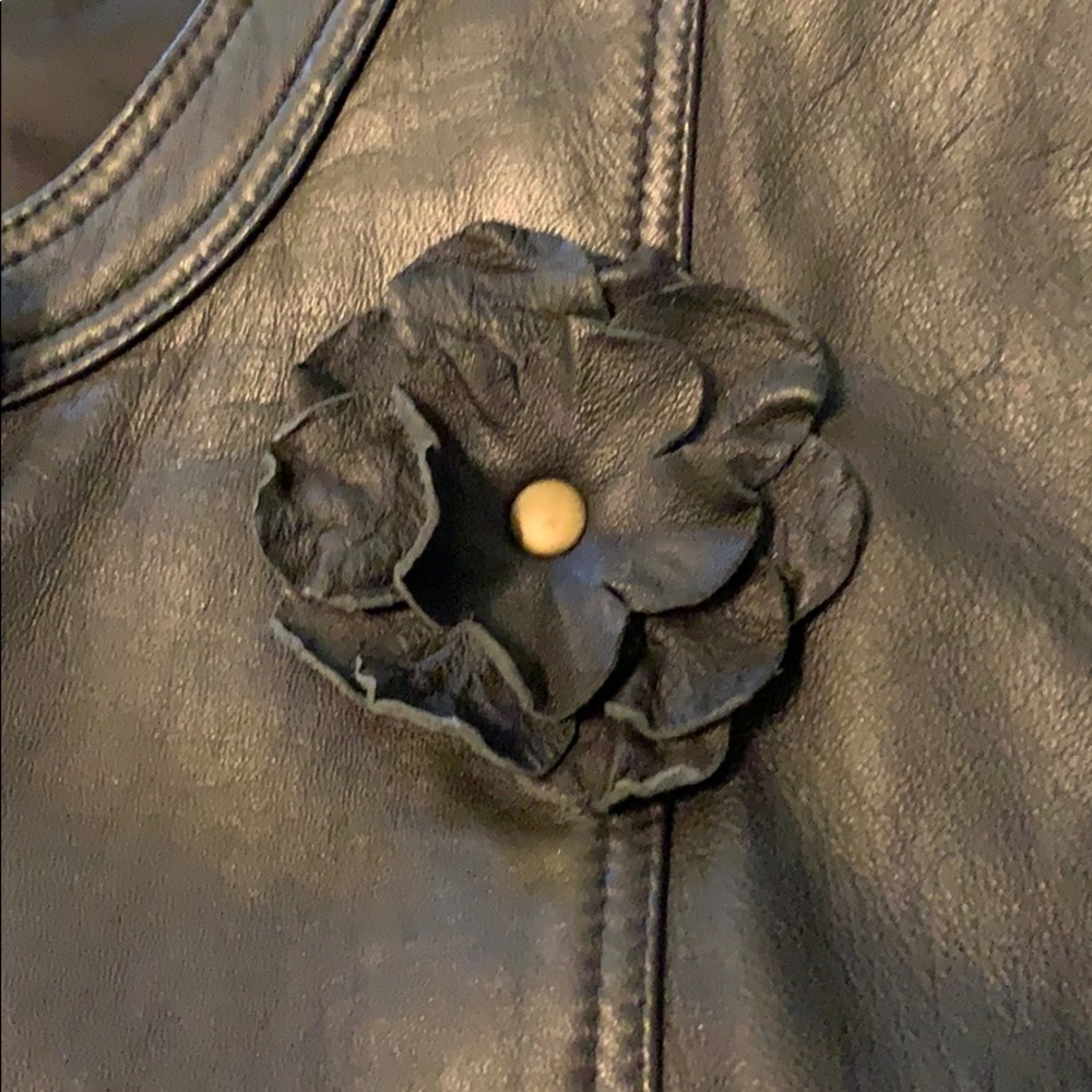 Leather jacket - Picture 2 of 3